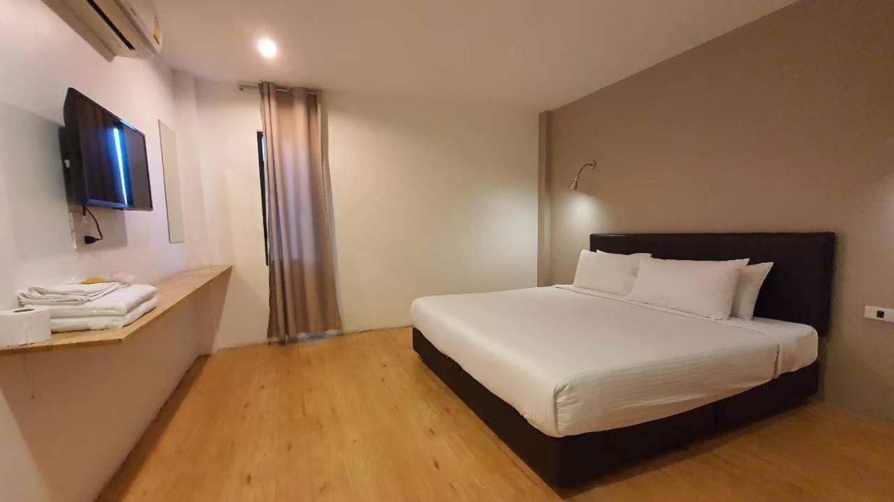 Srianunt Boutique Hotel Buriram Bilik gambar